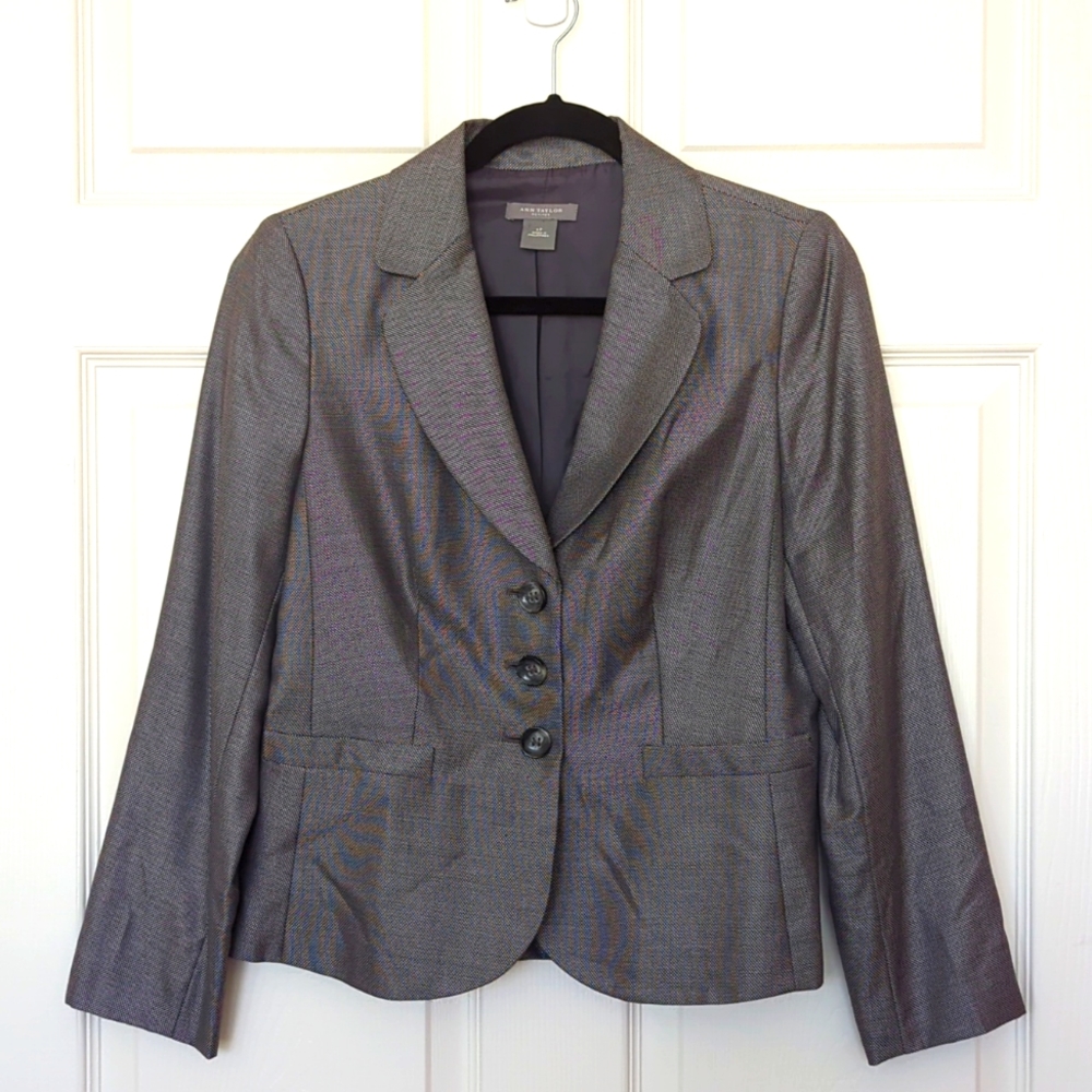 Ann Taylor Petite Fitted Gray With Tiny White Polka Dots 3 Button Blazer 6P